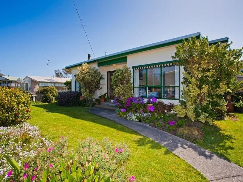 15 Casino Avenue, Apollo Bay, VIC 3233