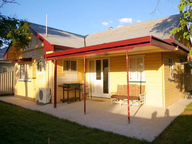 13 Atkins Street, Chinchilla, QLD 4413