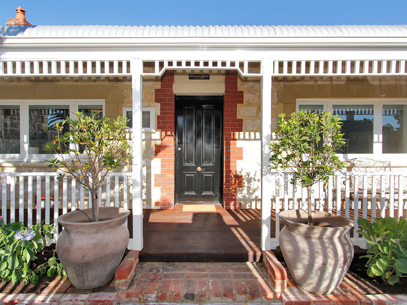 180 Hampton Road, Beaconsfield, WA 6162 Property Details