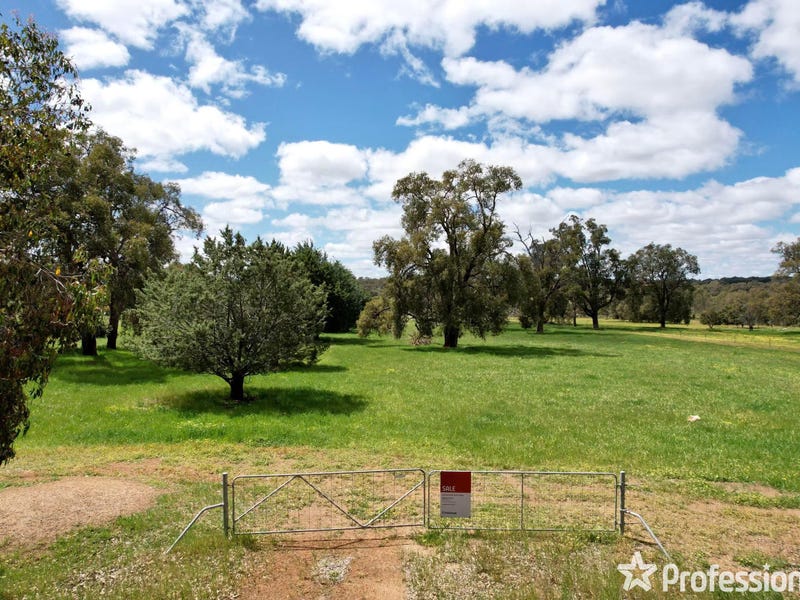 374 Chitty Road, Bakers Hill, WA 6562