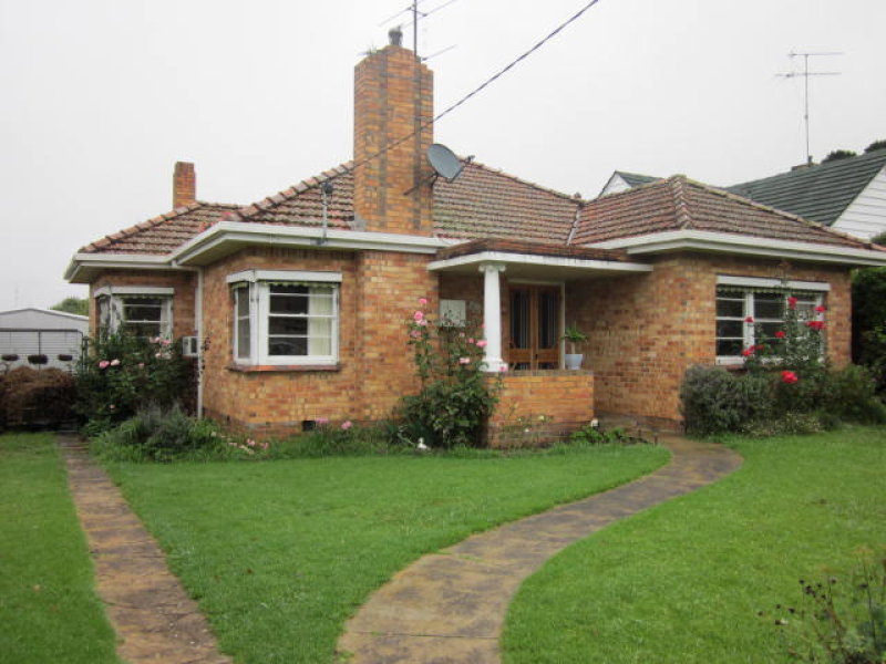 11 Elva Ave, Hamilton, Vic 3300 Property Details