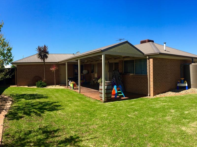 9 Wing Cres, Mulwala, NSW 2647