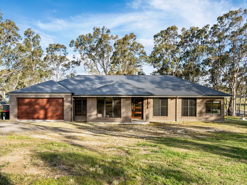 2 Gerill Close, Wallalong, NSW 2320 Property Details