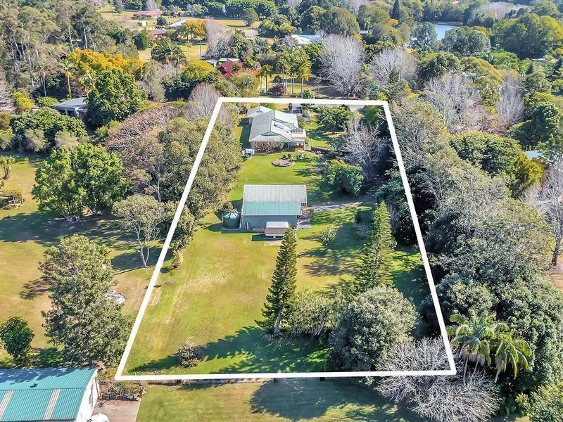 4 Bakker Drive, Bonville, NSW 2450 Property Details