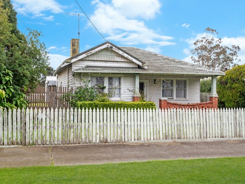 94 Officer Street, Mortlake, Vic 3272 House for Sale