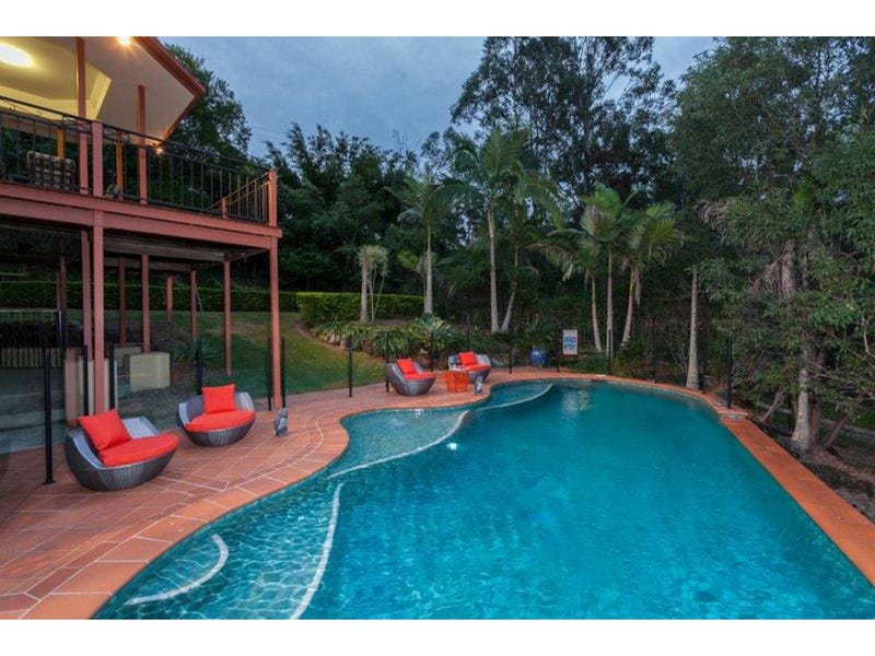 222 Crane Crescent, Nerang, Qld 4211 Property Details