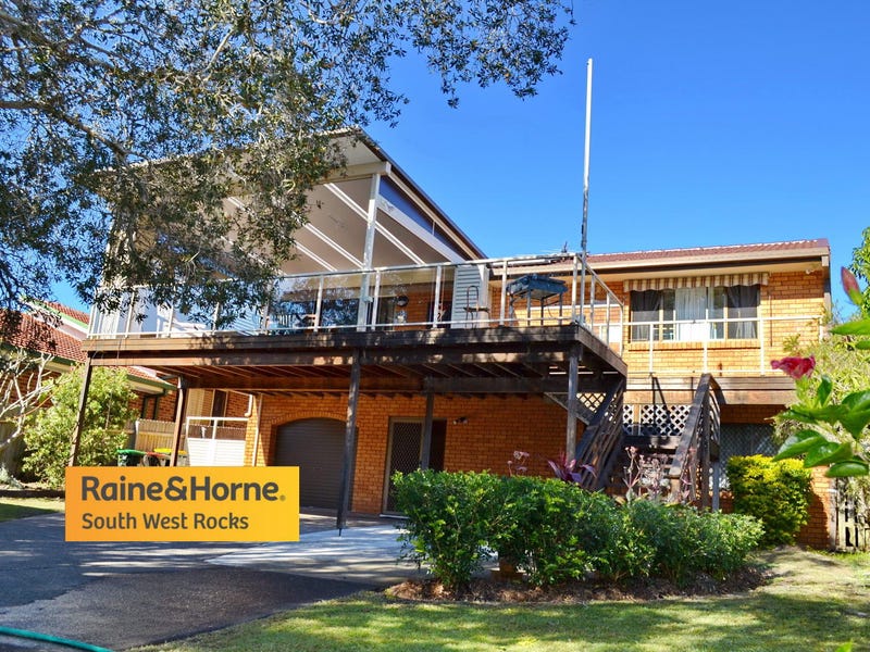 35 Phillip Drive, South West Rocks, NSW 2431