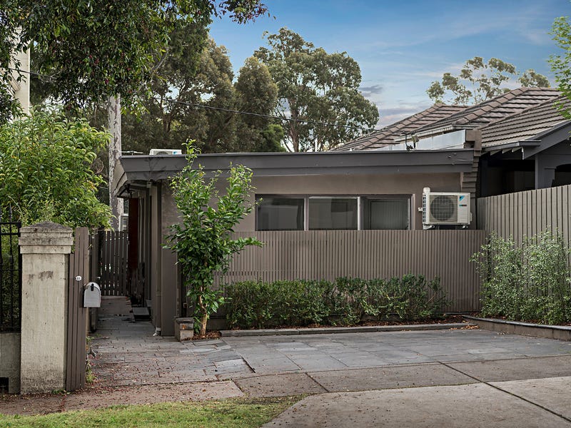 11 Avenue Athol, Canterbury, Vic 3126 Property Details