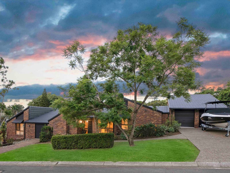 1 Lawson Court, Mount Ommaney, QLD 4074