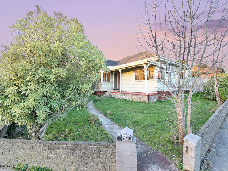 1/196 Clayton Road, Clayton, Vic 3168 Property Details