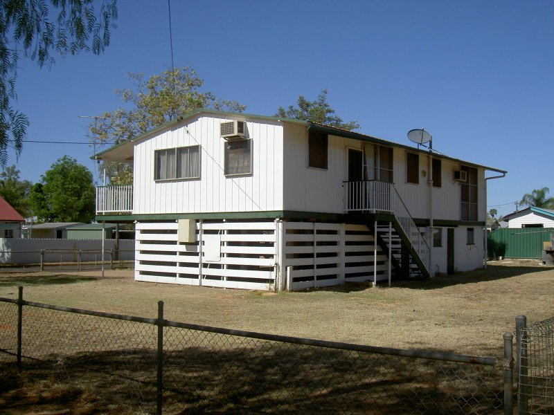 8 Deverell Street, Charleville, Qld 4470 Property Details