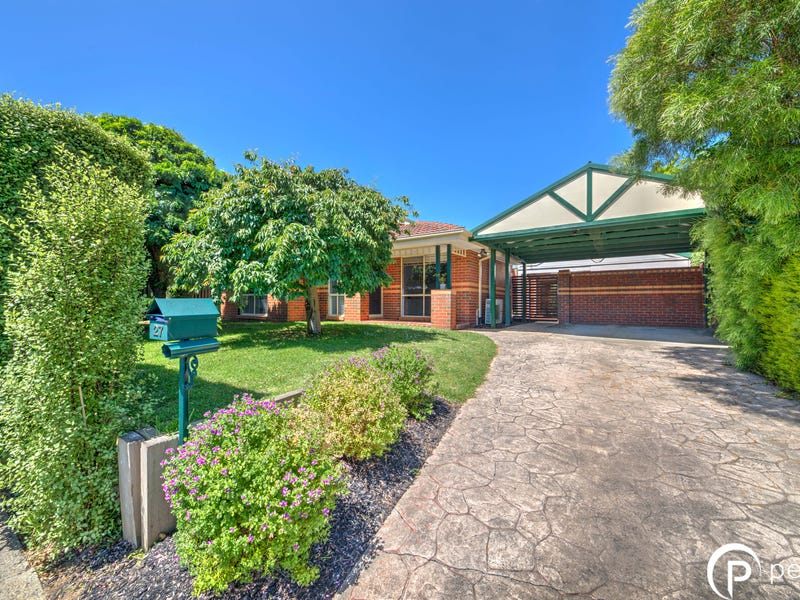 27 St Boswells Avenue, Berwick, VIC 3806