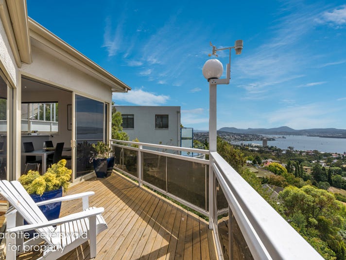 2/14 Capri Drive, Sandy Bay, TAS 7005