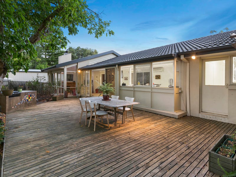 10 Peppermint Place, Croydon Hills, VIC 3136