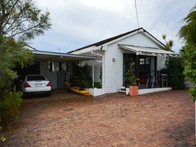 139 Beach Street, Harrington, NSW 2427