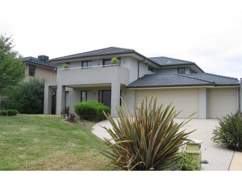 18 Bluewater Drive, Sandhurst, Vic 3977 Property Details