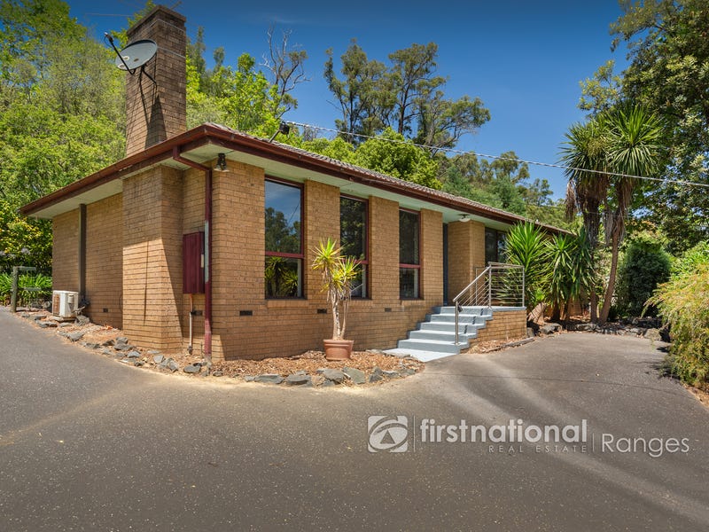 74 Woori Yallock Road, Cockatoo, Vic 3781 Property Details