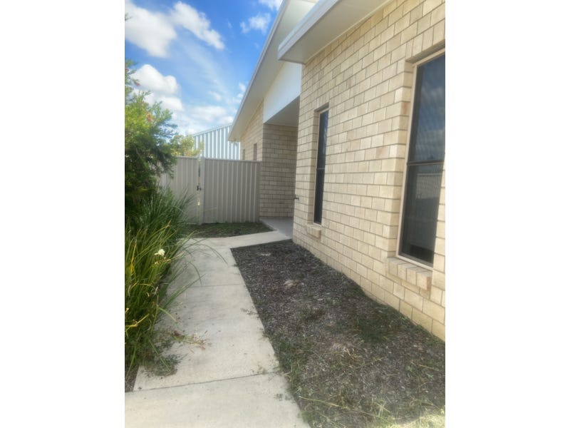 2/16 North St, Wandoan, Qld 4419 House for Rent