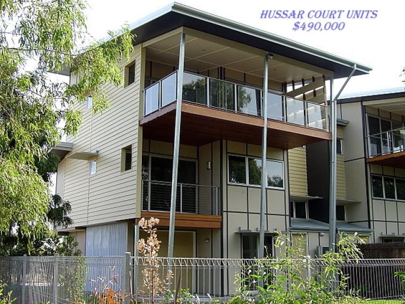 1/1 Hussar Court, Woodgate, QLD 4660