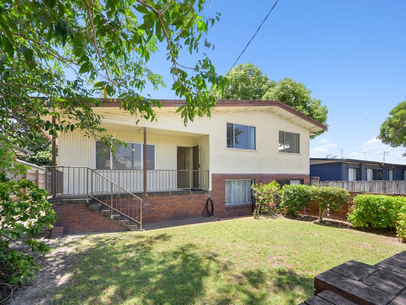 19 Grace Avenue, Labrador, Qld 4215 Property Details