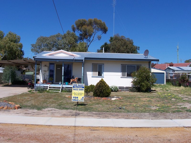 4 Island Ave, Cunderdin, WA 6407 Property Details