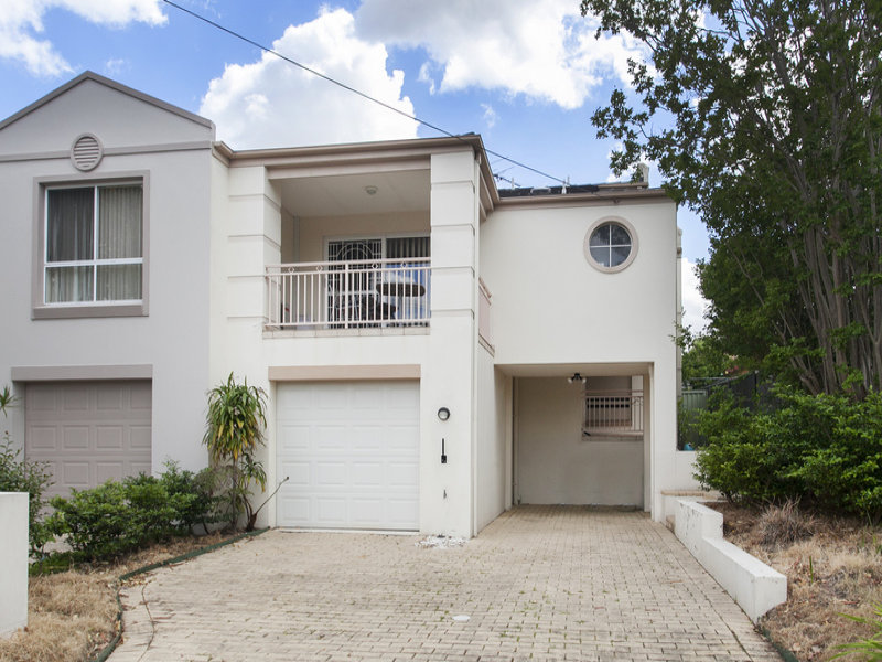 76B Burns Road, Picnic Point, NSW 2213
