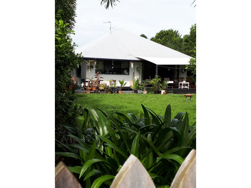 62 Conch Street, Mission Beach, QLD 4852