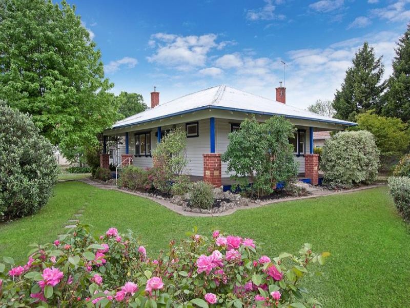 44 Walnut Street, Whittlesea, Vic 3757 Property Details