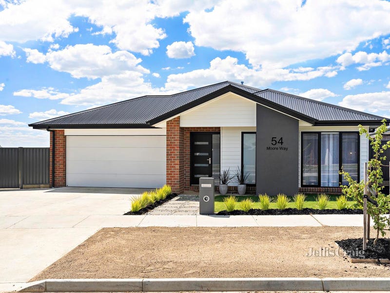 54 Moore Way, Lucas, Vic 3350 Property Details