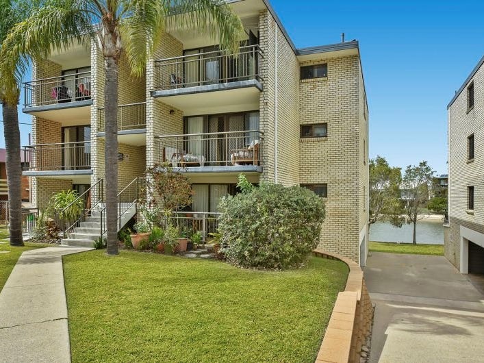 Unit 2, 11 Barooga Crescent, Mooloolaba, Qld 4557 Property Details