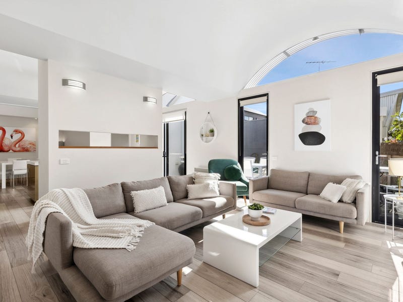 27 Jasper Avenue, Barwon Heads, VIC 3227