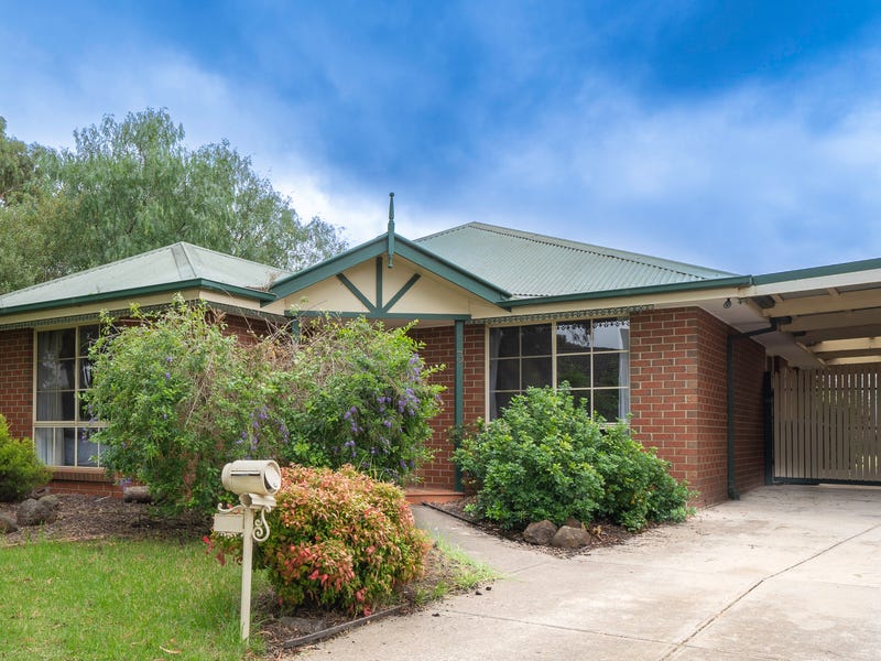 3 Pineview Court, Werribee, Vic 3030 - Property Details