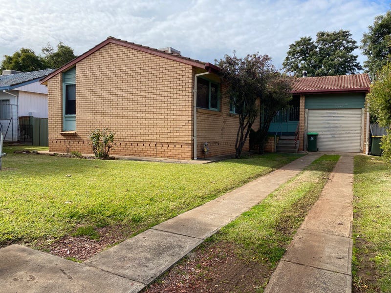 17 Crouch Street, Forbes, NSW 2871