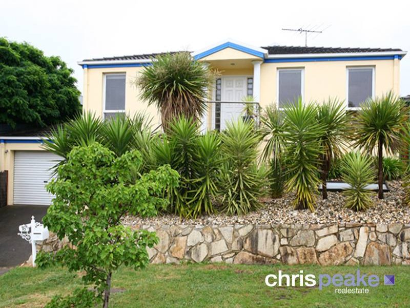 18 Allunga Parade, Berwick, Vic 3806 Property Details