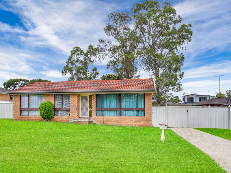 Houses for Sale in St Clair, NSW 2759