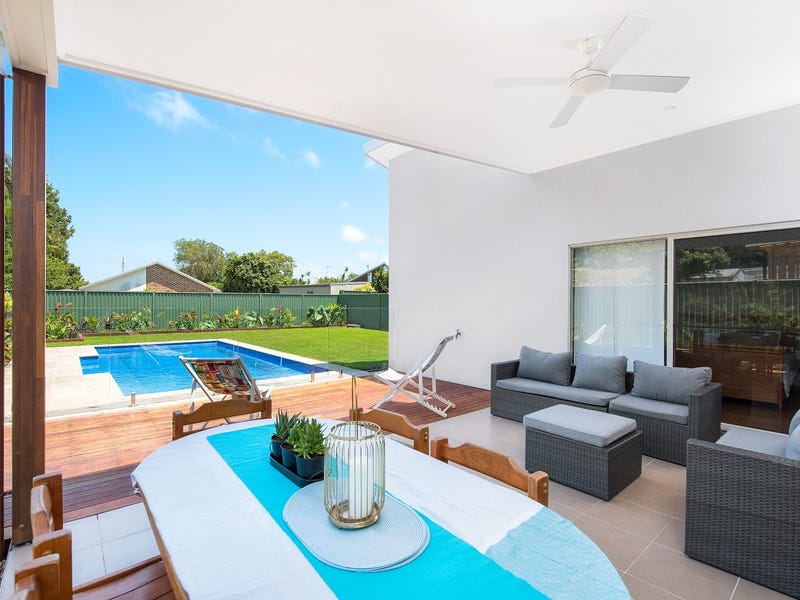 12 Birdwood Street, Golden Beach, QLD 4551