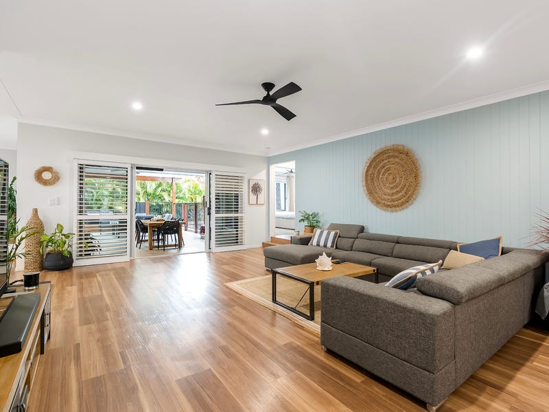 4 Peregrine Crescent, Coomera, Qld 4209 Property Details