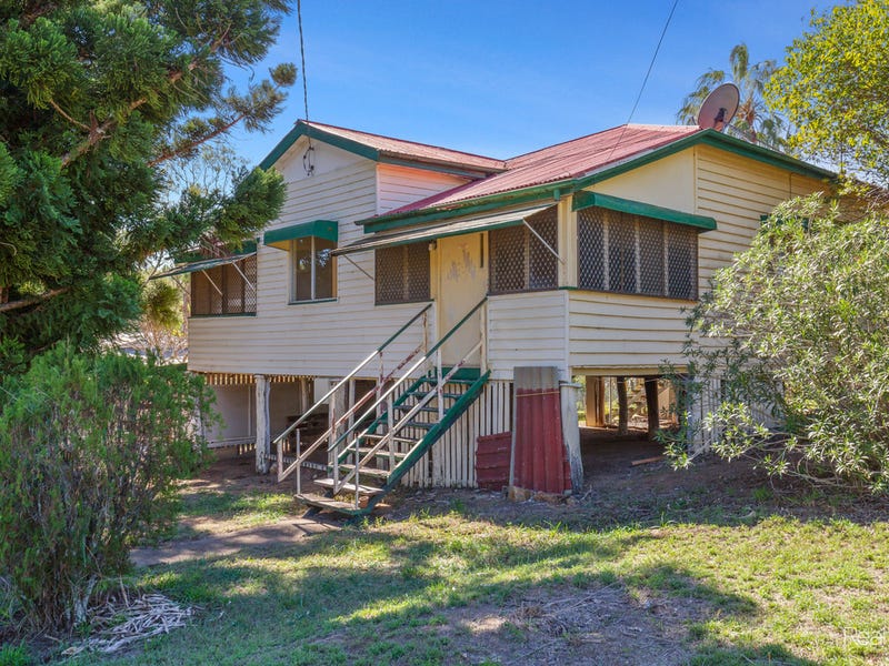 3 Edward Street, Mount QLD 4714