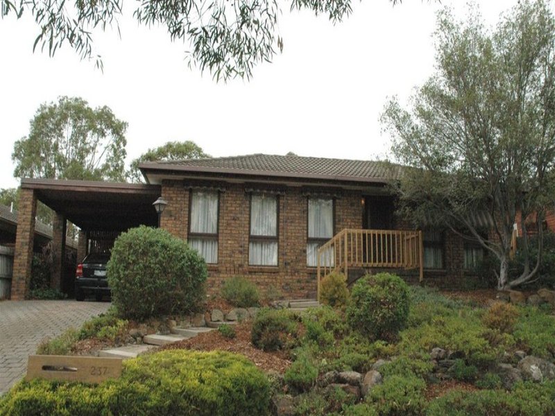 237 Elizabeth Drive, Sunbury, Vic 3429 Property Details