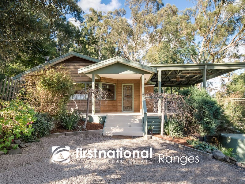 8 Lacy Street, Selby, Vic 3159 House for Sale