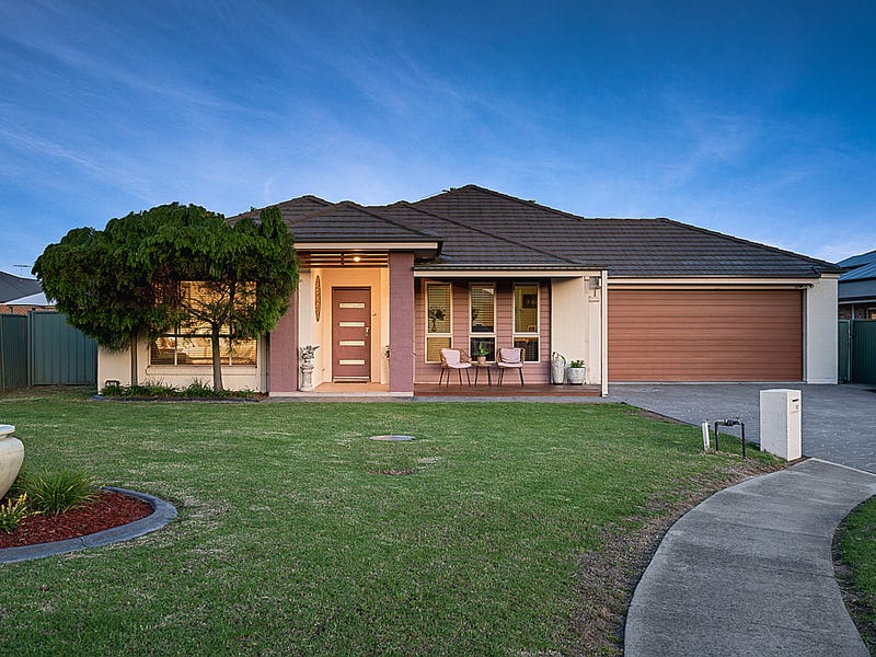 10 Emily Court, Howlong, NSW 2643 House for Sale