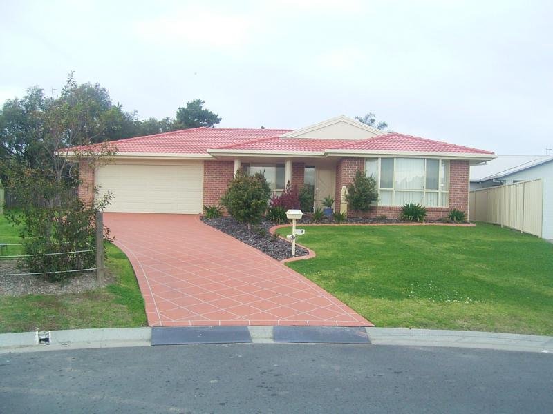 6 Solebay Place, Lake Cathie, NSW 2445