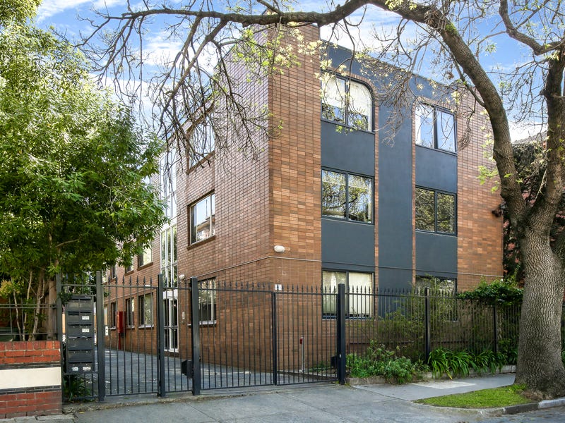 8/16 Robe Street, St Kilda, VIC 3182