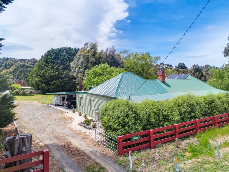 18 Main Street, Gordon, Vic 3345 Property Details