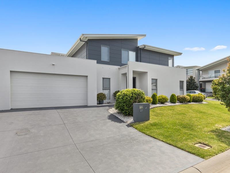 27 St Ives Road, Flinders, NSW 2529 Property Details