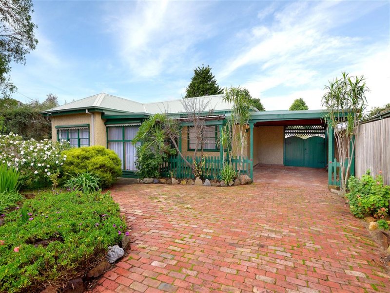 95 Kananook Avenue, Seaford, Vic 3198 Property Details