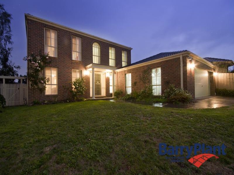 15 Hagen Drive, Berwick, VIC 3806