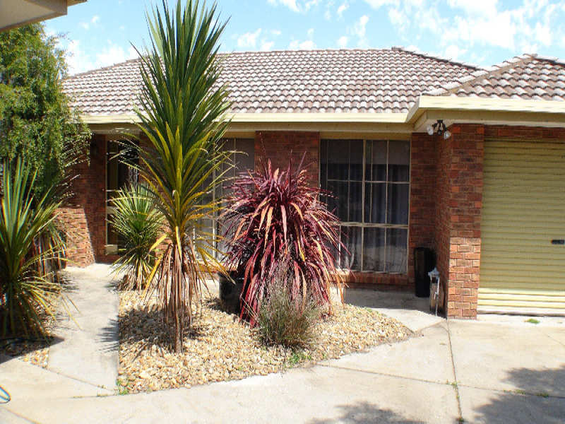 19 Benn Cres, West Albury, NSW 2640