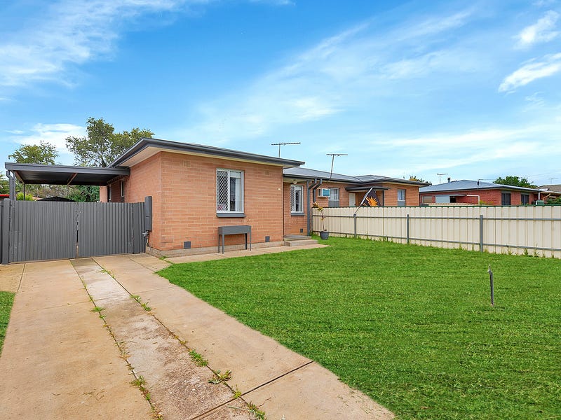 34 Small Cres, Smithfield Plains, SA 5114