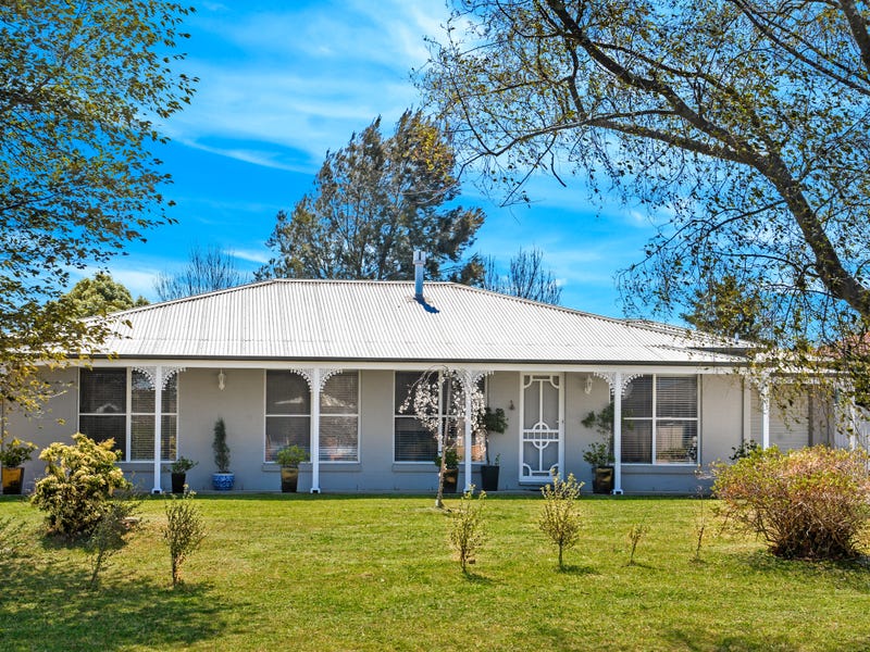 18 King Ranch Drive, Bowral, NSW 2576